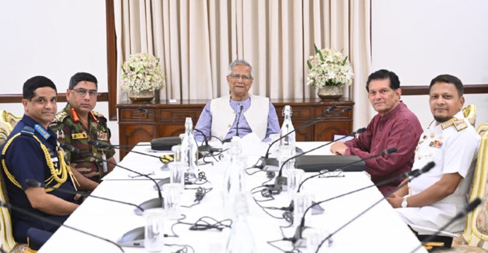 তিন বাহিনী প্রধান